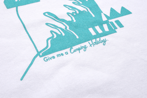 キャンプ休暇Tシャツ - 白